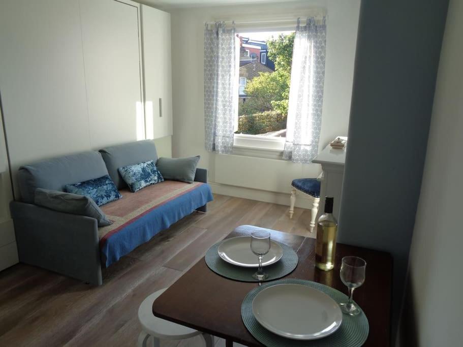 Charming English Style Studio Flat Londen Buitenkant foto